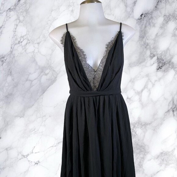 Michael Costello x REVOLVE Justin Gown in Black - Picture 3 of 10
